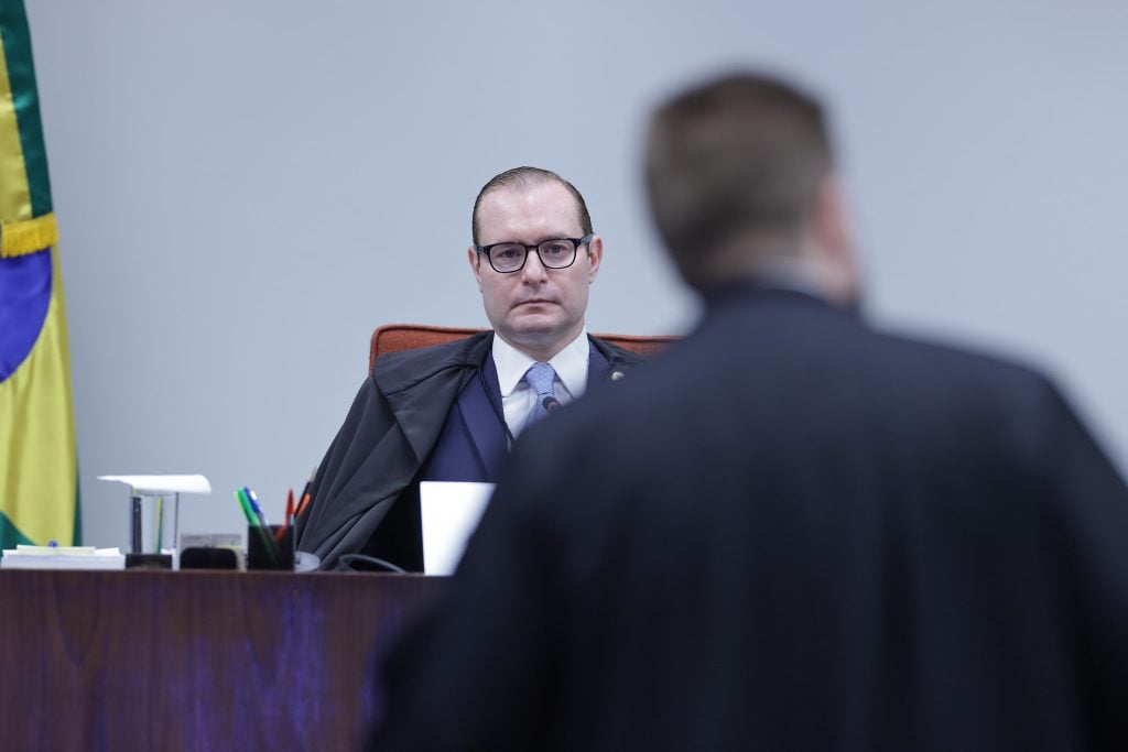 Moraes e Zanin Condenam Sete Réus do Núcleo 4 da Trama Golpista no STF