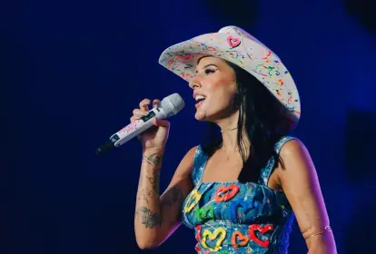 Ana Castela Esclarece Planos de Maternidade em Entrevista no Altas Horas