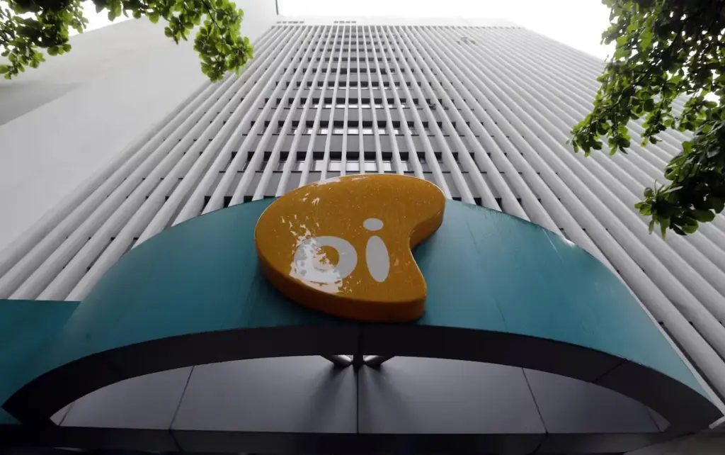 Oi: Justiça prorroga prazo crucial para recuperação judicial e Claro assume serviço estratégico do Cindacta