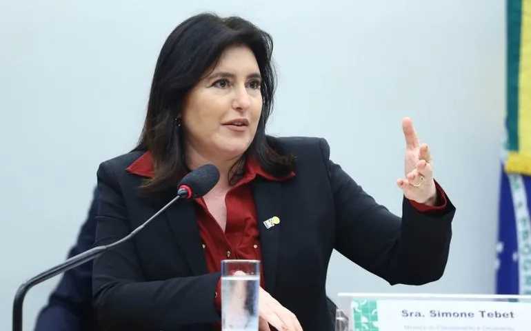 Vazamento de Dados Oficiais: Ministra Antecipa Taxa de Desemprego do IBGE; Brasil Atinge Menor Patamar Desde 2012