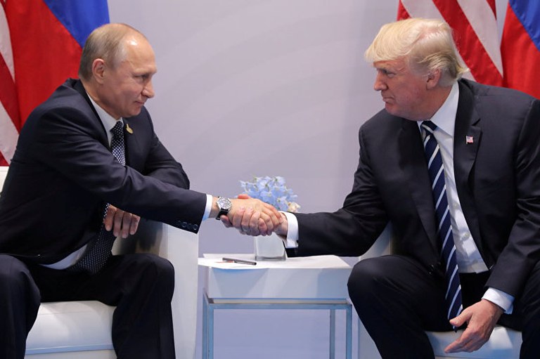 Cúpula Trump–Putin perde tração: sem cessar-fogo imediato, linha dura russa testa a estratégia de “paz pela força” do Ocidente