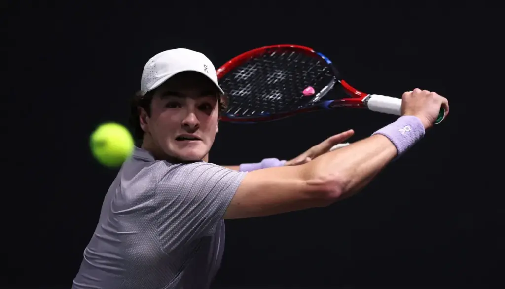 João Fonseca Brilha em Paris e Vence na Estreia do Masters 1000