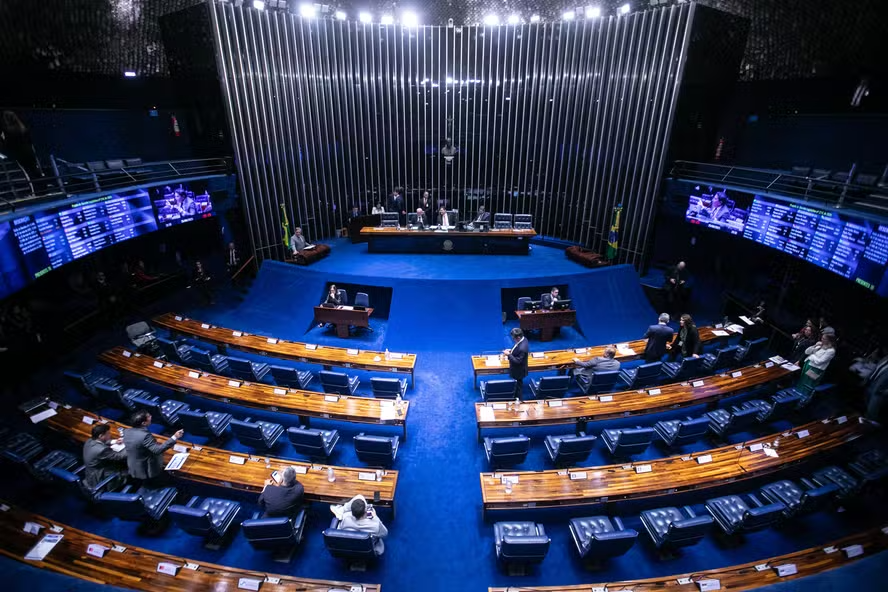 IOF aprovado pelo Senado e projeta impacto de R$ 19 bilhões em 2025: governo busca equilíbrio entre arrecadação e previsibilidade fiscal