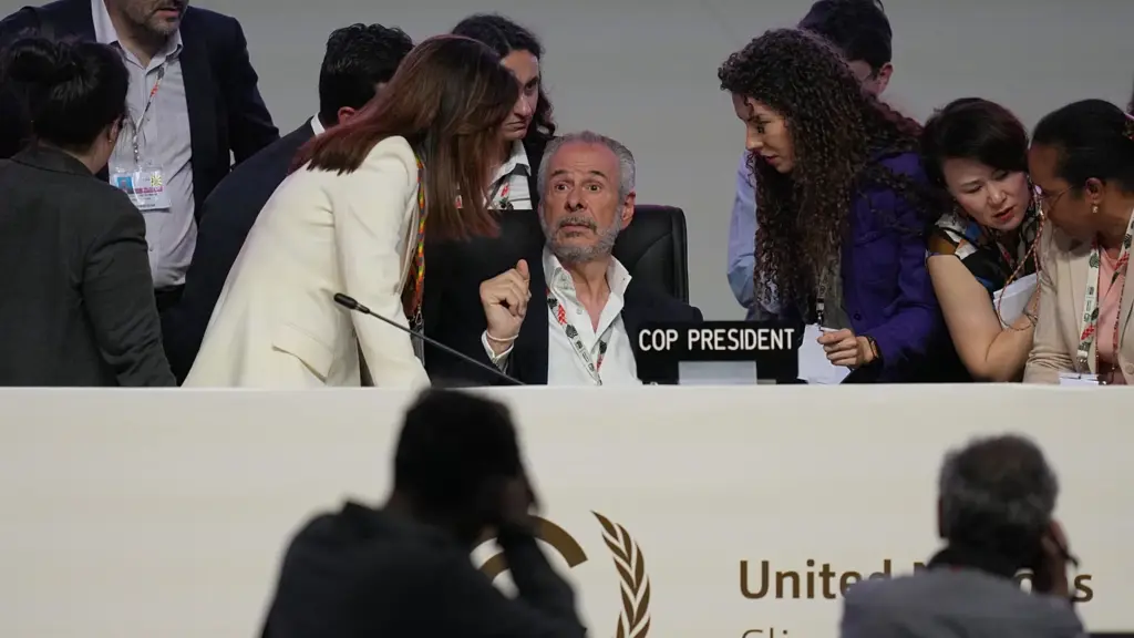 COP30 fecha Belém com avanços tímidos e sinaliza: “a transição será dificil”