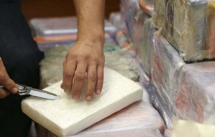 US$ 235 milhões em cocaína: NDLEA, DEA e NCA rastreiam rota após flagrante em Lagos