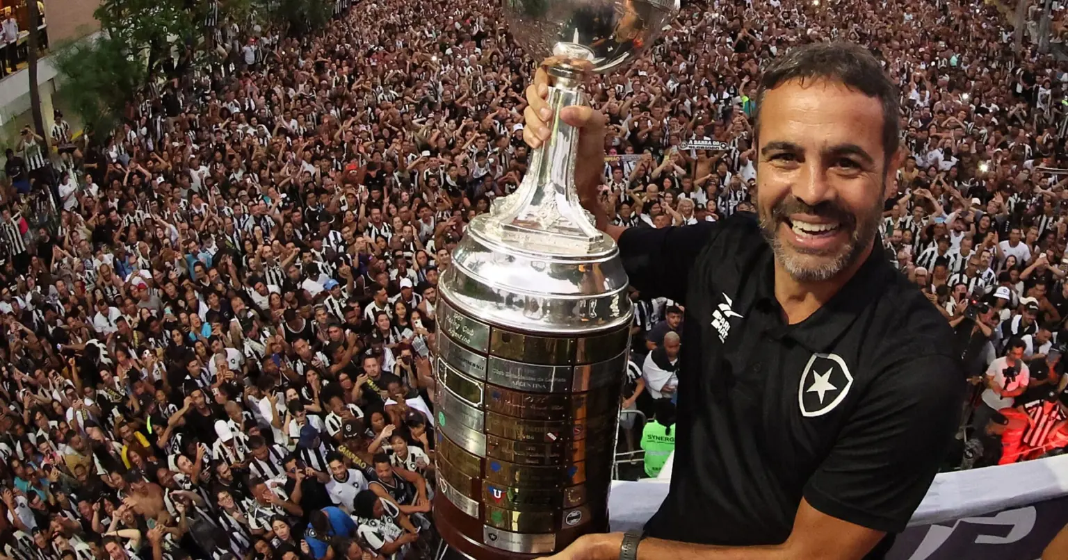 Artur Jorge Relembra Glória da Libertadores com o Botafogo: Memória Que Inspira