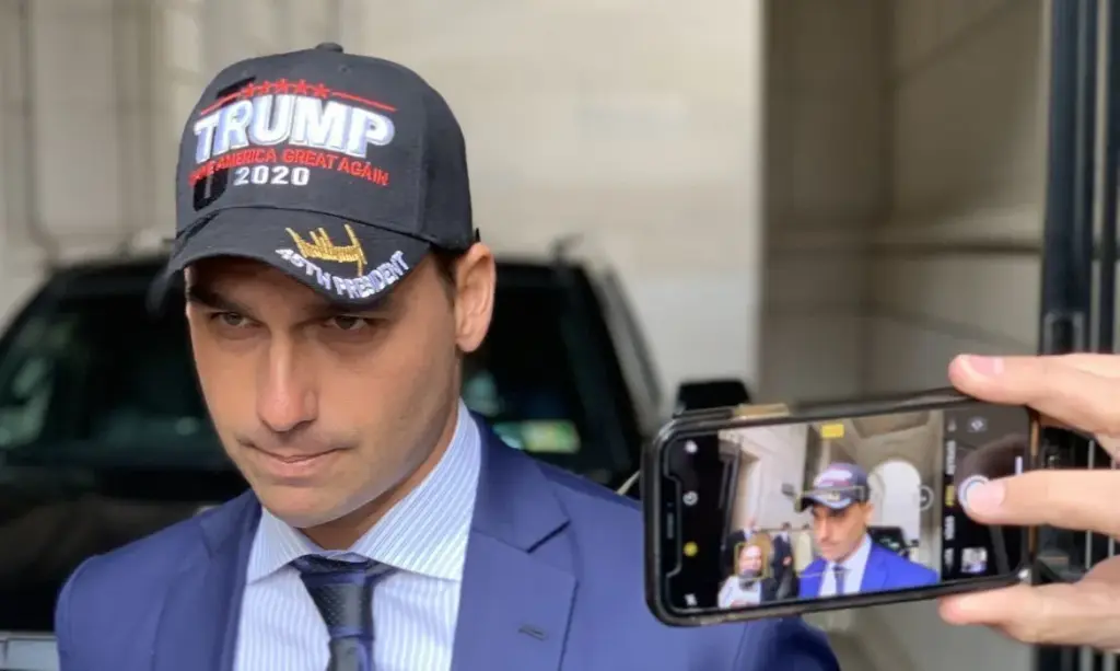 Denúncia de Eduardo Bolsonaro: Moraes e o Ativismo Judicial Contra a Maioria de Direita no Senado de 2026