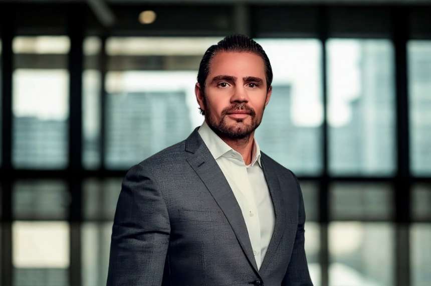 Prisão de Daniel Vorcaro expõe redes subterrâneas de desinformação e aproxima operação do Centrão