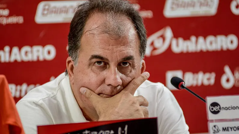 Vitória rebate Botafogo sobre Lucas Halter e confirma pagamento de multa de R$ 1 milhão