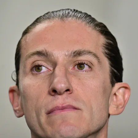 Filipe Luís Lidera Reação no Vestiário do Flamengo Após Empate Crítico; Futuro de Gonzalo Plata em Xeque