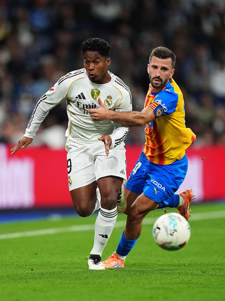 Endrick Próximo de Empréstimo ao Lyon: Busca por Minutos e Vaga na Seleção