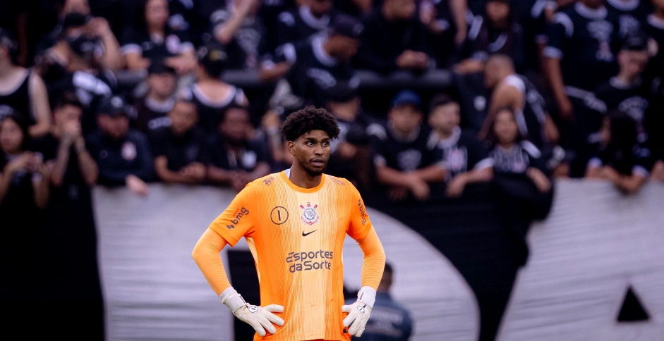 Hugo Souza Desfalca Corinthians em Confronto Decisivo Pelo Brasileirão