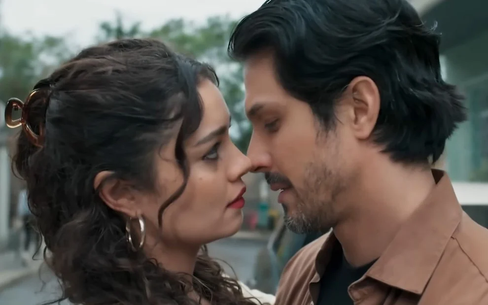 Beijo Acidental de Gerluce e Paulinho Incendeia Paixão e Inveja de Gilmar em ‘Três Graças’