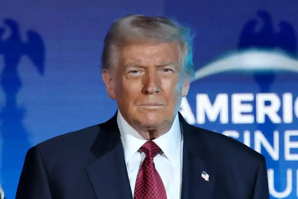 Trump propõe “dividendo tarifário” de US$ 2 mil: promessa viável ou gesto político?