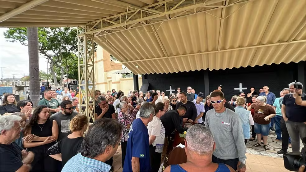 Sepultamento de Beatriz Sorrilha Munhos em Sorocaba é marcado por forte comoção após latrocínio em São Paulo