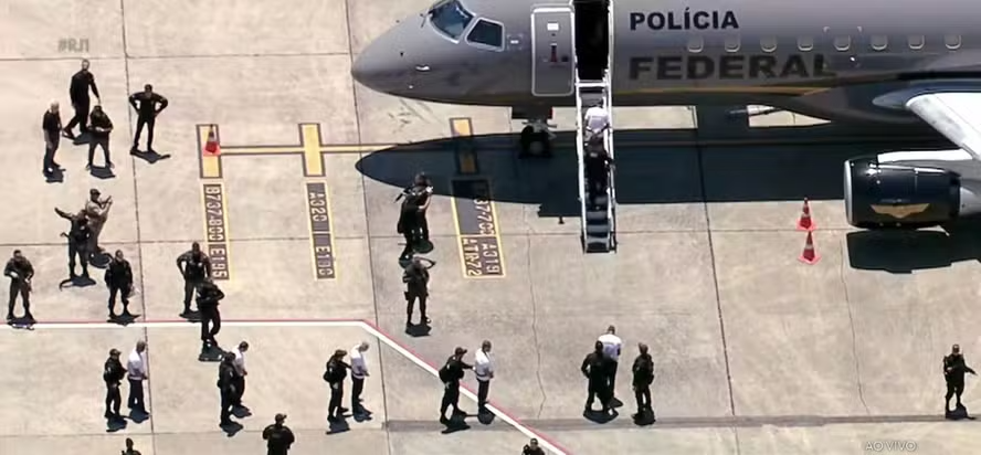 Chefes do Comando Vermelho são Transferidos de Bangu 1 para Presídios Federais